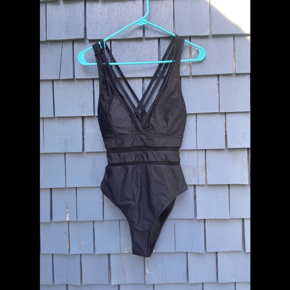 One piece bathing suit